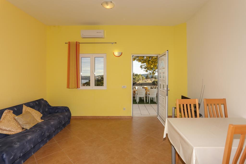 Apartments Meri Seget Vranjica Eksteriør billede